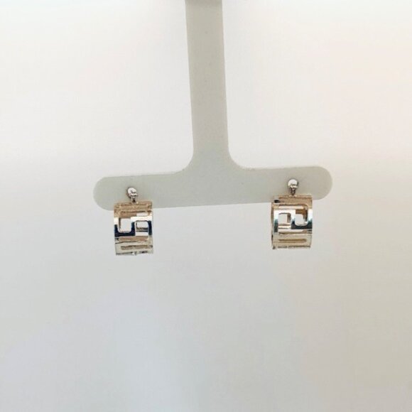 Designer Jewelry - 925 Sterling Silver Hoop Earrings Vintage Cutout Design Lightweight Estate Jewel